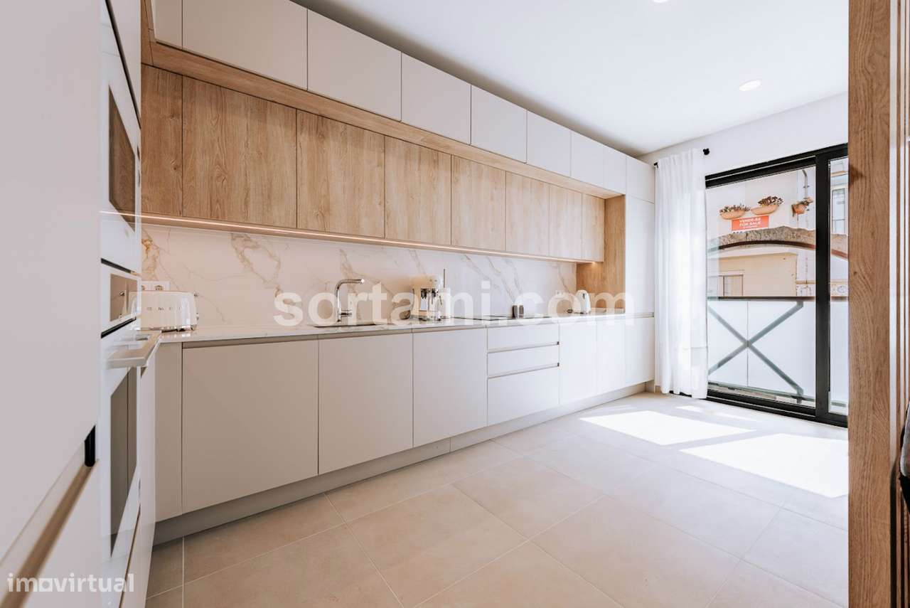 Apartamento T2 Venda em Faro (Sé e São Pedro),Faro - Grande imagem: 2/23