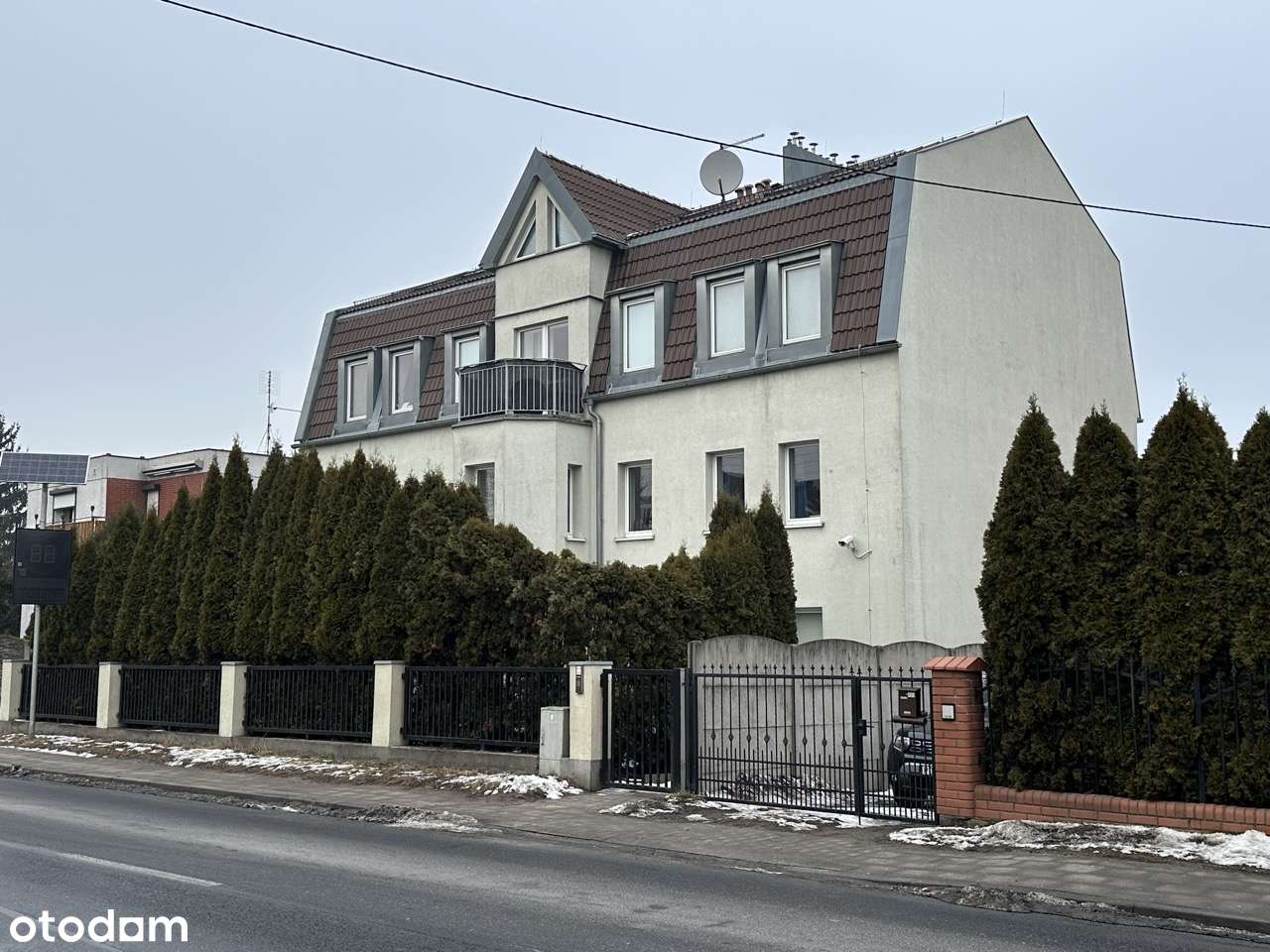 Wykończone i umeblowane mieszkanie z miejscem parkingowym-12