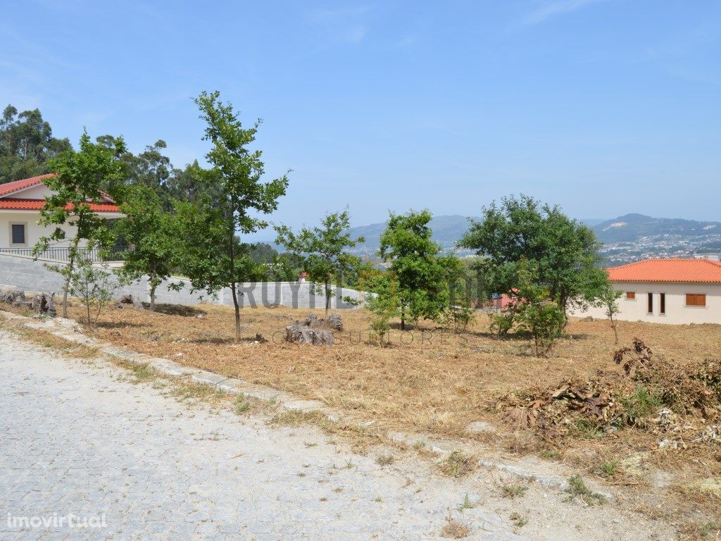 Terreno Construção em Rio de Moinhos, Penafiel