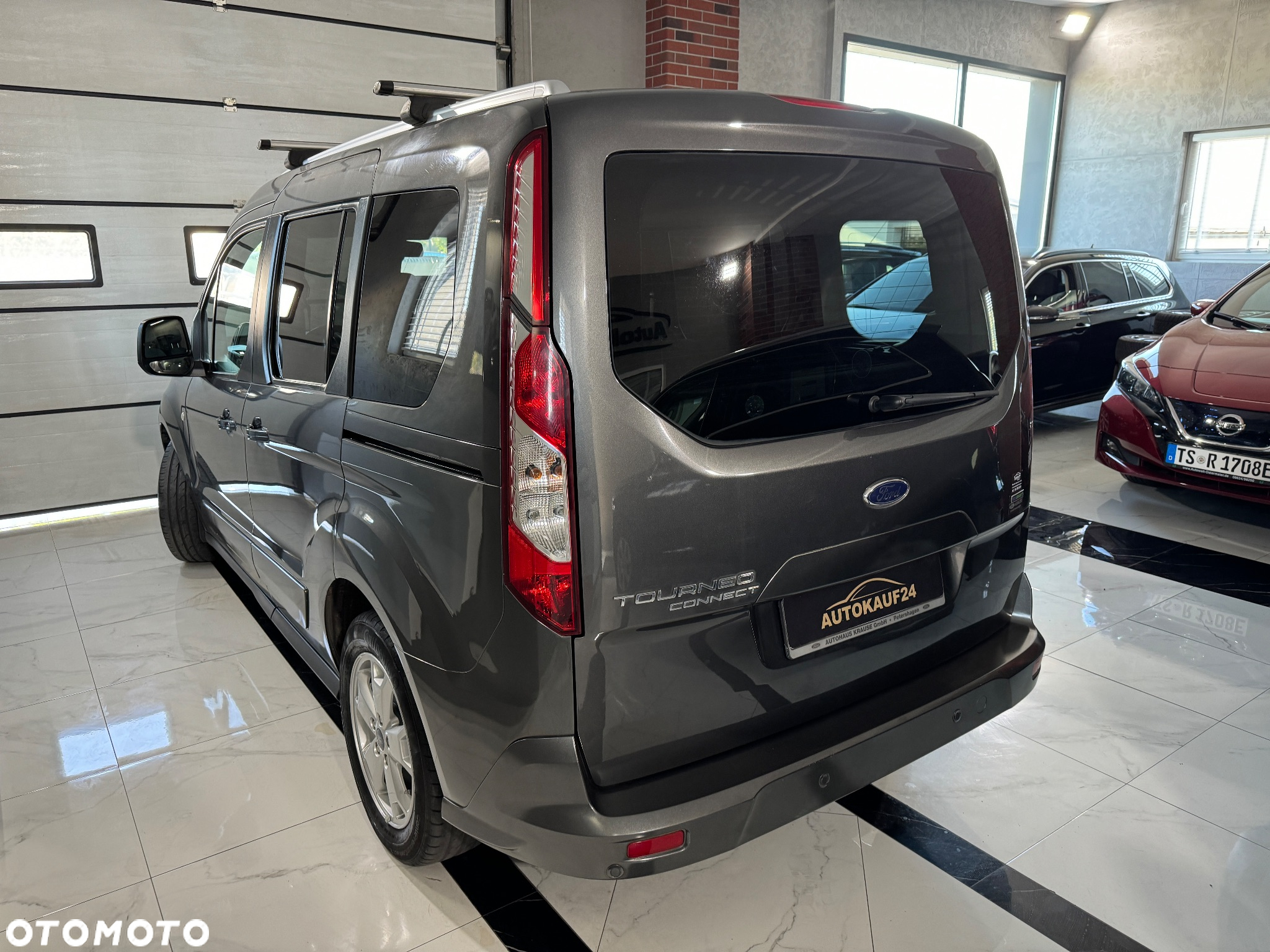Ford Tourneo Connect 1.0 EcoBoost Start-Stop Titanium - 6