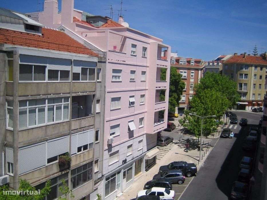 Apartamento T2 Campo de Ourique - Rua Gervásio Lobato - Grande imagem: 4/14