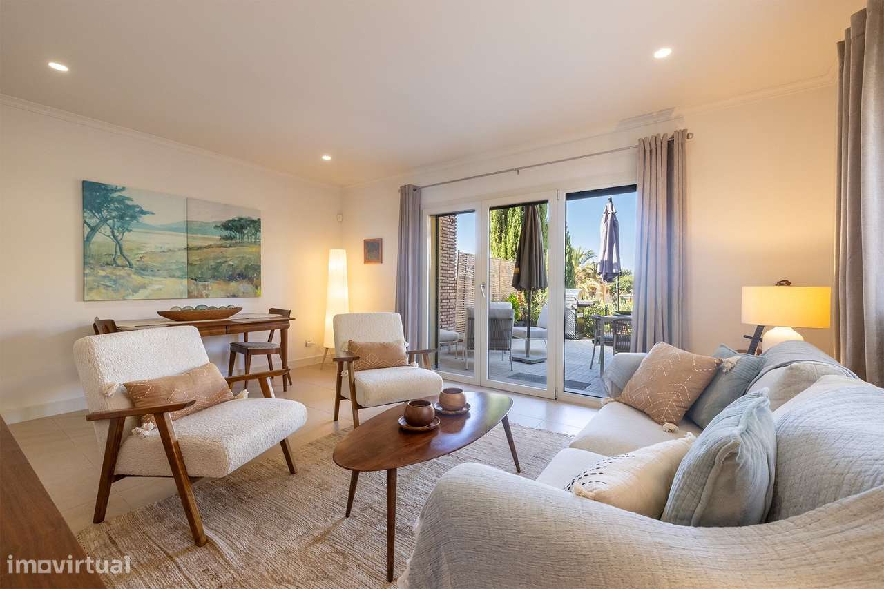 MODERNA MORADIA EM BANDA COM 1 QUARTO, UNIDADE FINAL, COM VISTA MAR NA - Grande imagem: 5/39