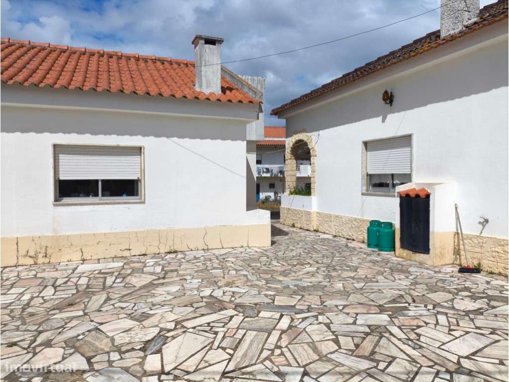 Moradia T3 + Anexo T2 com Entradas Independentes - Grândola - Grande imagem: 2/25