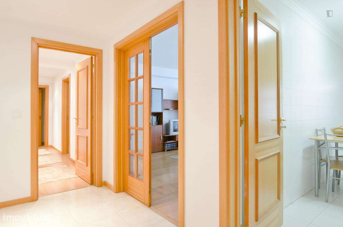 Quarto - localizado em Lumiar Lisbon - Grande imagem: 3/6