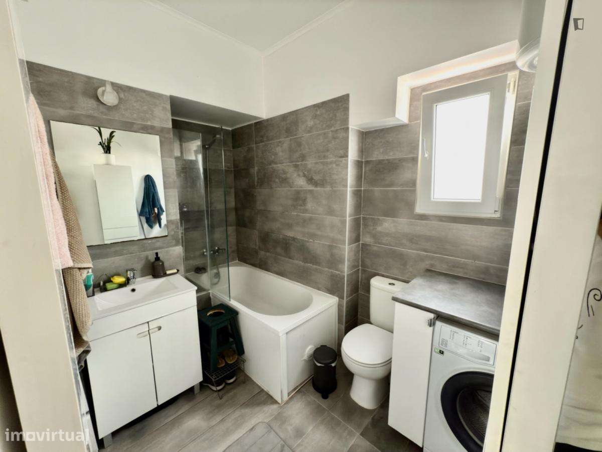 Apartamento com 1 quartos - localizado em Campolide Lisbon - Grande imagem: 3/14