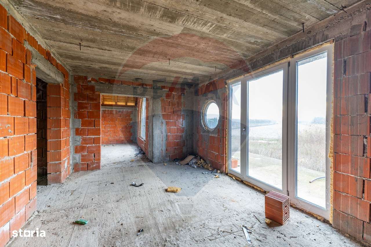 Vilă 4 camere si teren 4421mp de vanzare-9