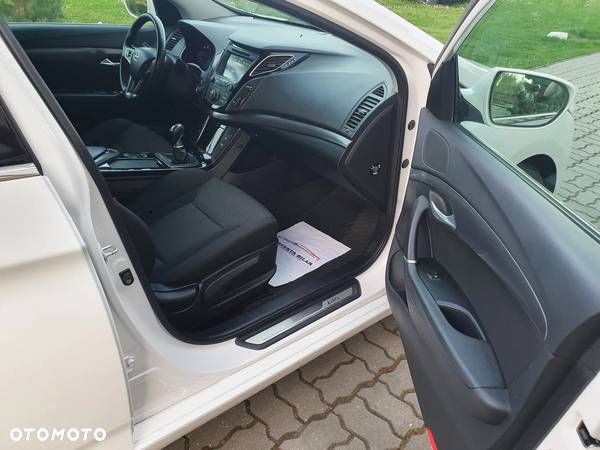 Hyundai i40 Kombi 1.7 CRDi Premium - 23