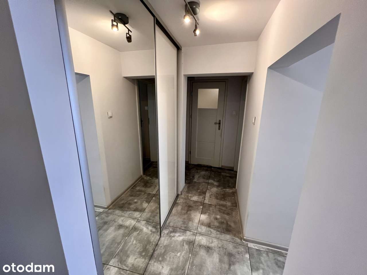 Gotowe do zamieszkania 39 m² | Balkon, winda | Mysłowice Centrum-3