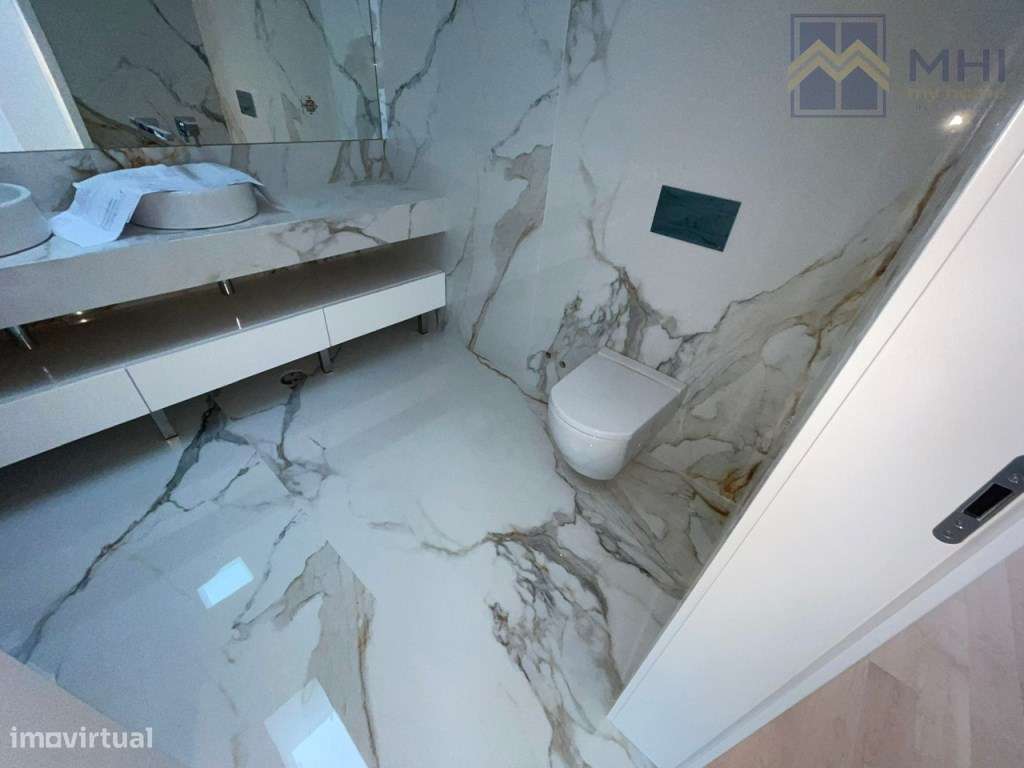 Moradias de Luxo T4 +1 a 500 metros da praia em Canidelo-31