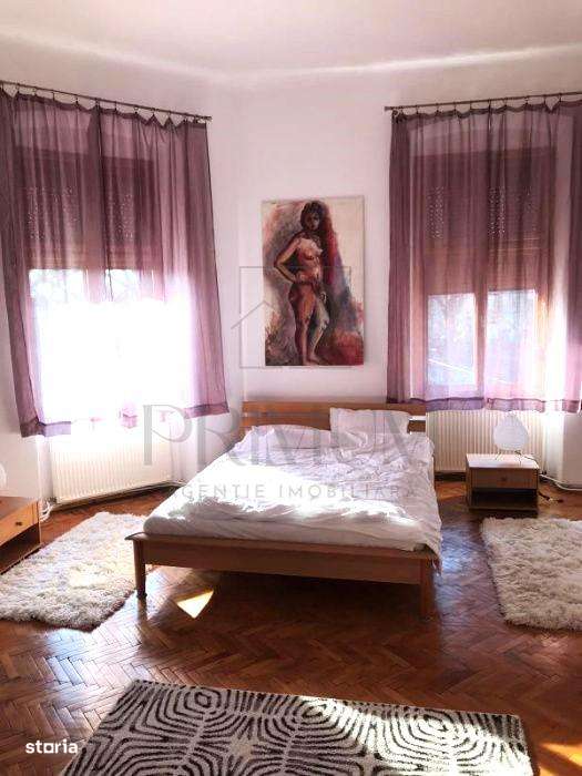 CENTRAL - CLADIRE ISTORICA - 3 camere - centrala proprie - clima - BOX - Imagine principală: 4/12