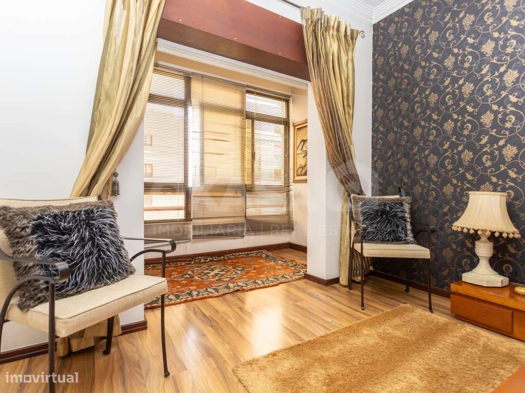 Apartamento T4 ,Bairro do Liceu , Setúbal-12