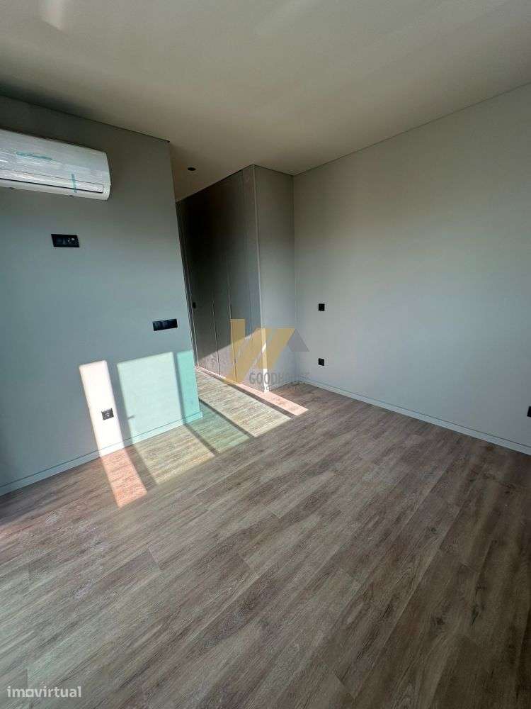 Moradia T3+1 com piscina de qualidade superior - Grande imagem: 4/22