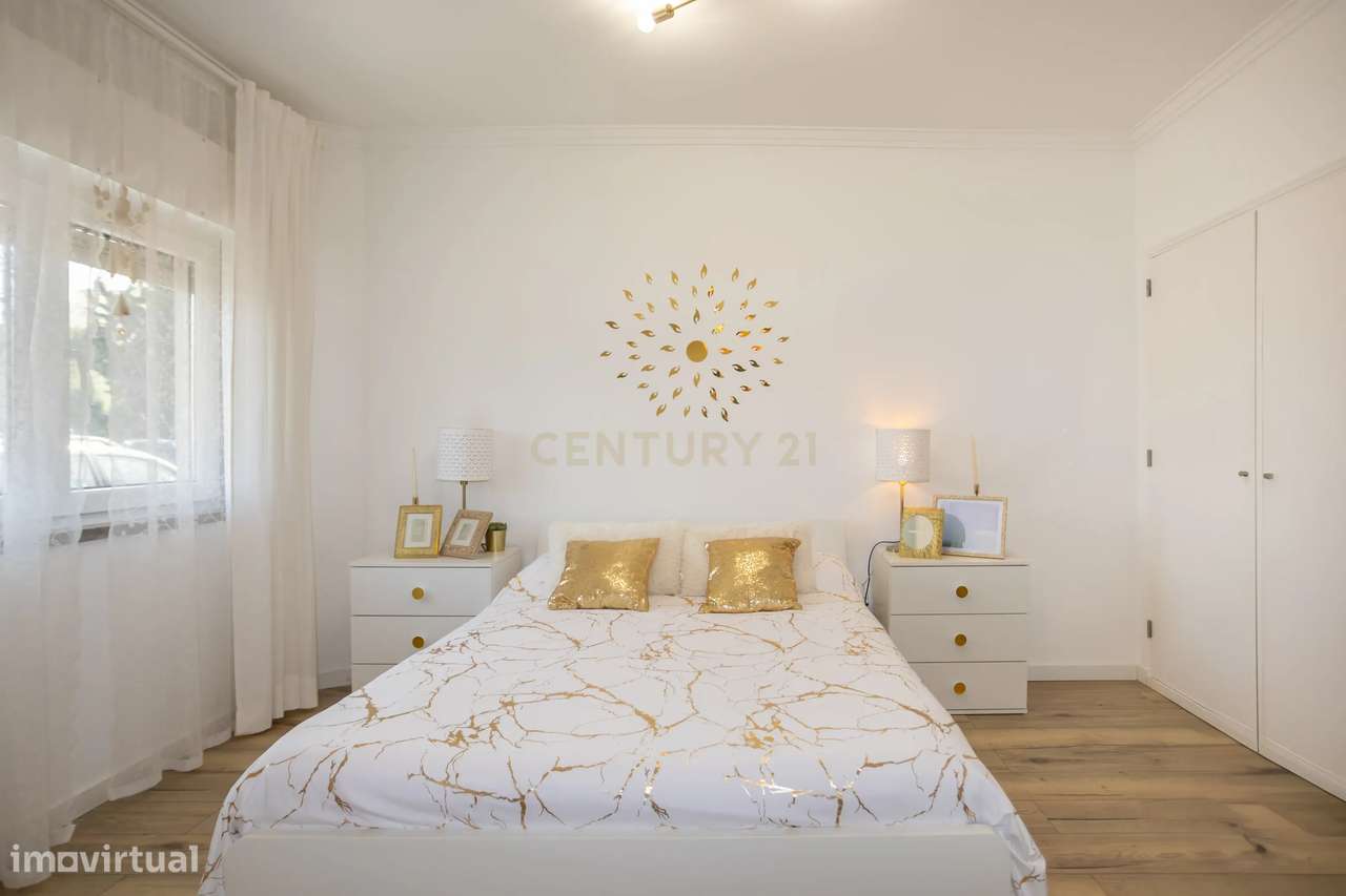 T1 com Terraço na Cruz de Pau - Central e Luminoso! - Grande imagem: 4/25