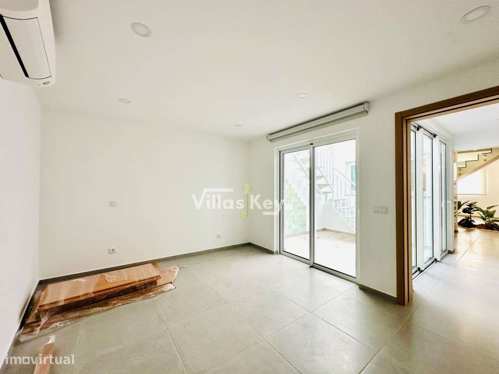 Moradia 6 quartos, no centro de Lagos com excelente vista mar, Lago...-12