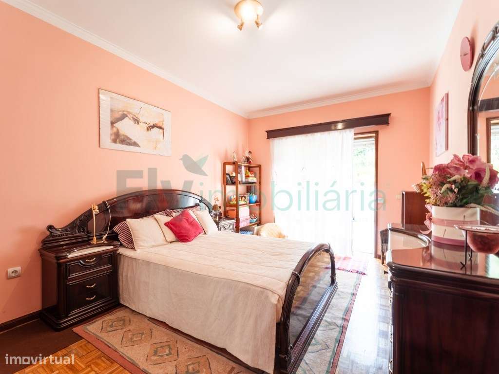 Apartamento T3 com Terraço de 80 m² e Garagem Fechada em Moreira de...-17