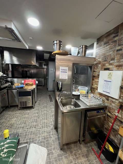 Loja - Restaurante totalmente Remodelado e Equipado-16