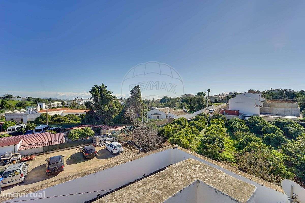 Moradia T15 para venda-27