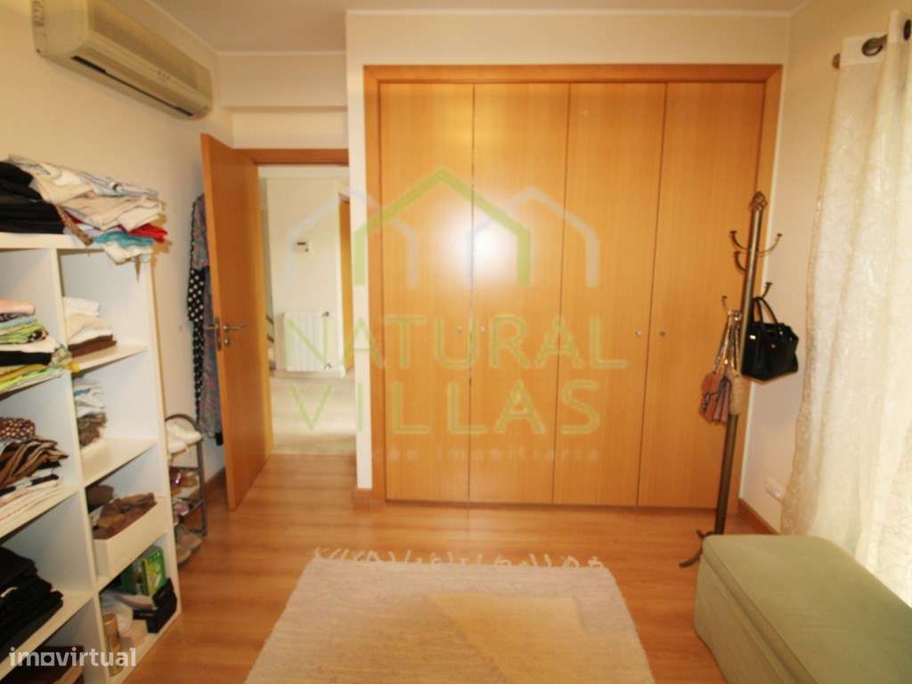 Moradia Geminada de Luxo T5 com Piscina Privativa e Garagem, Vilamoura-11