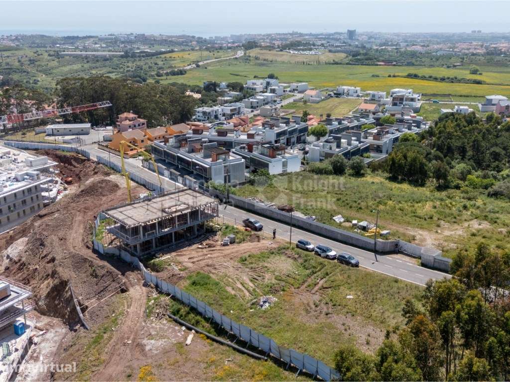 Moradia T5 com piscina e Campo de Padel em Barcarena, Oeiras-10