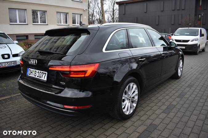 Audi A4 Avant 2.0 TDI S tronic - 4