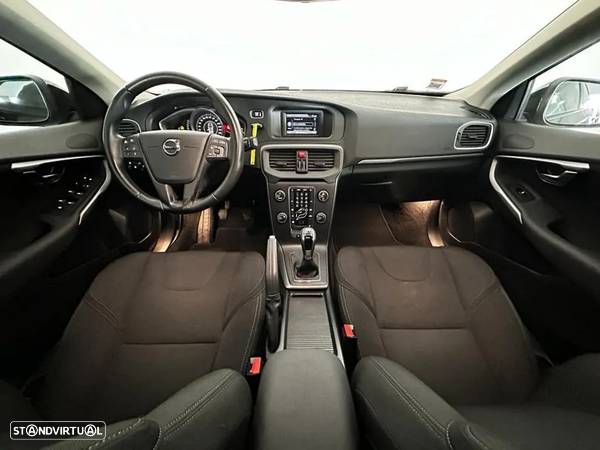 Volvo V40 2.0 D2 Momentum - 15