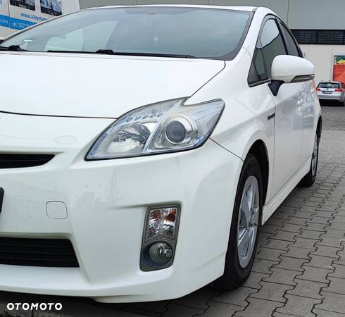 Toyota Prius - 5