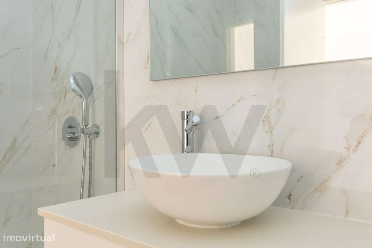 Apartamento T2 Totalmente remodelado | Baixa da Banheira – Moita-8