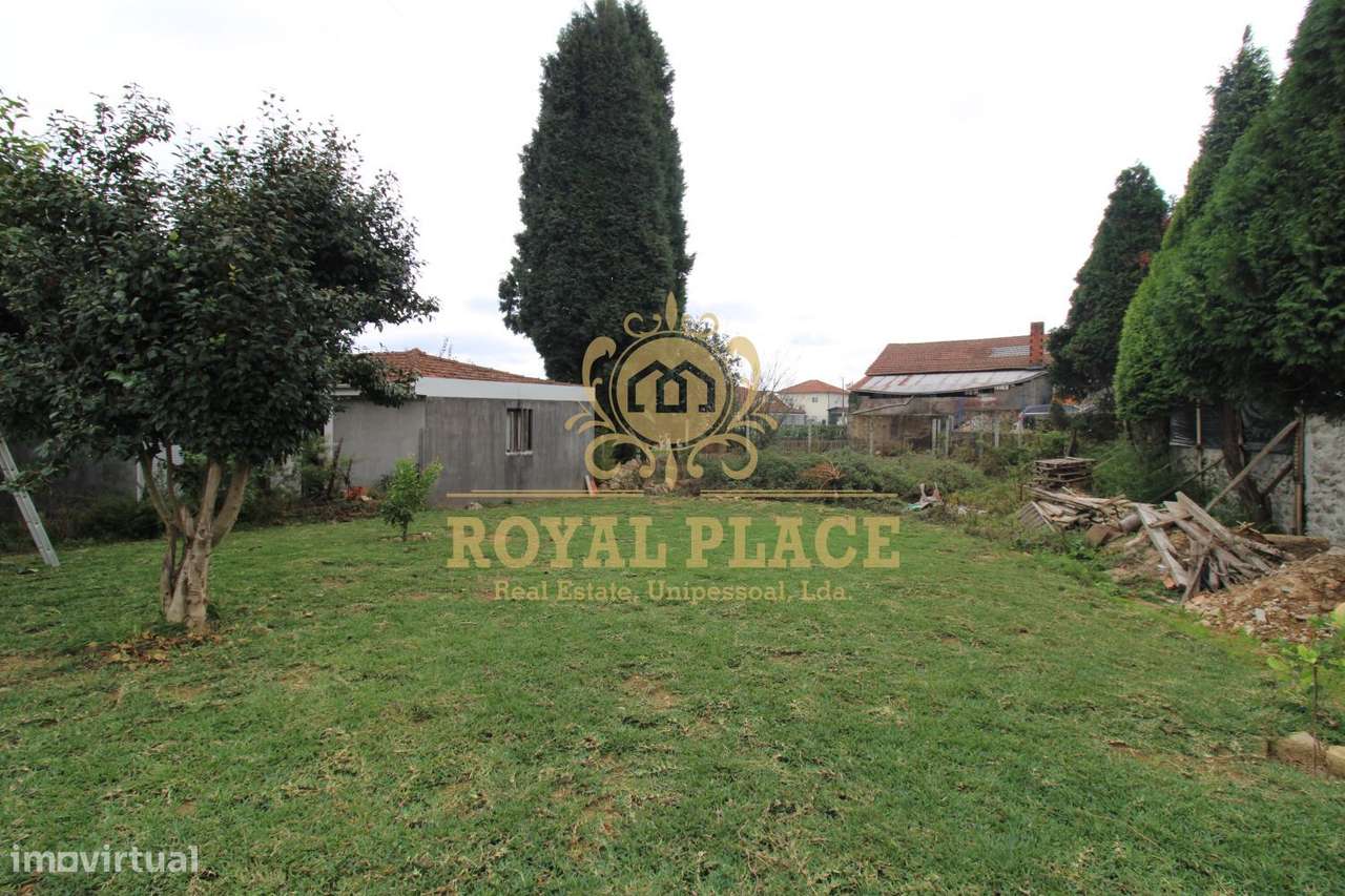 Moradia V2 Renovada com Anexo, Lourosa - Grande imagem: 4/33