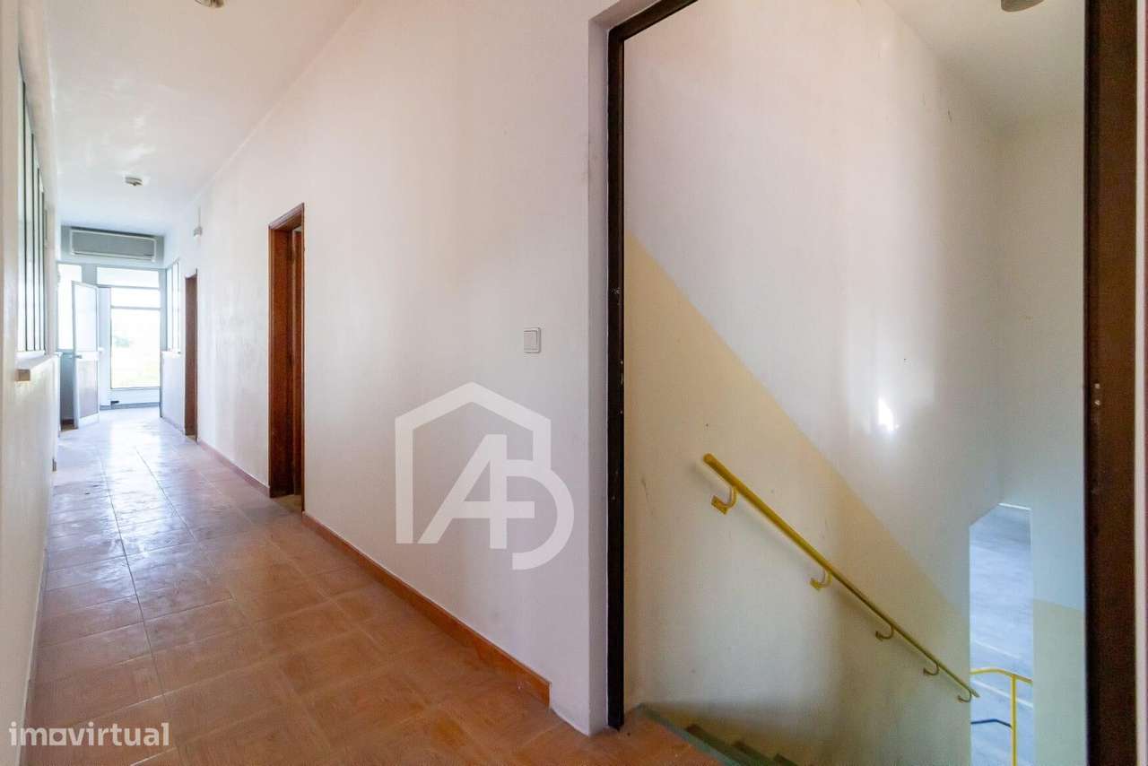 Prédio com potencial de reabilitação – Pernelhas, Leiria-6