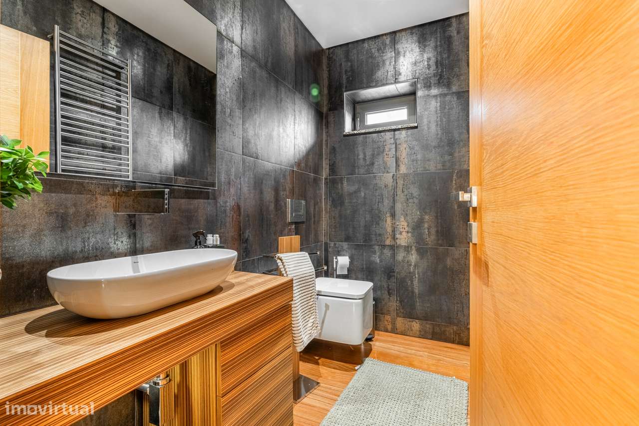 Moradia T3 + escritório à venda em Fraião - Braga-28