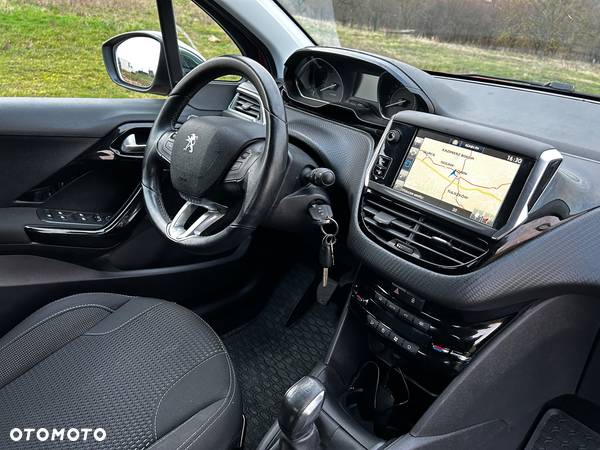 Peugeot 208 1.2 PureTech GPF Allure S&S - 8