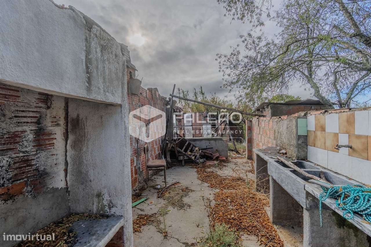 Moradia para Restaurar T2+2 Venda em Casével e Vaqueiros,Santarém-25