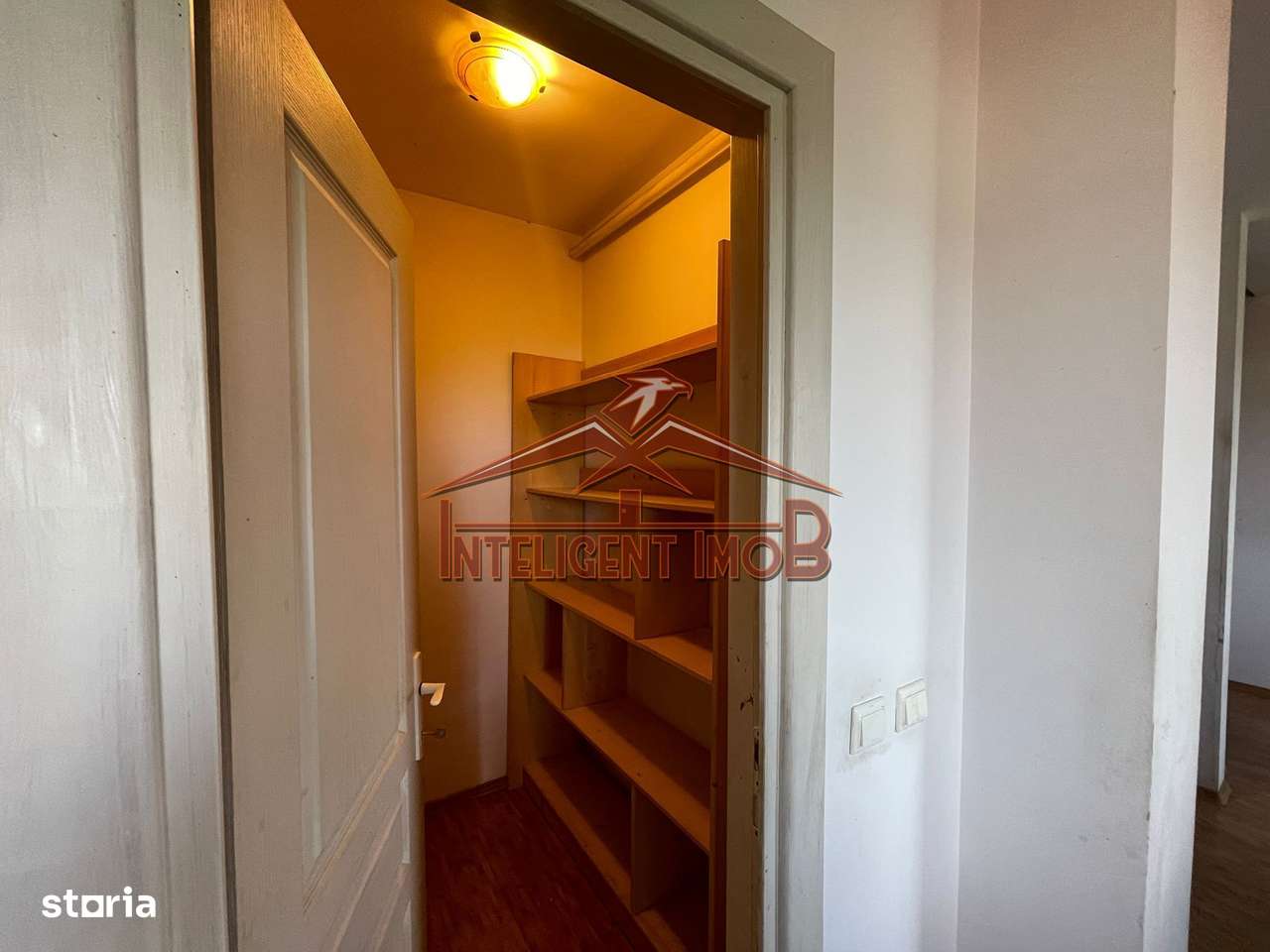 Apartament tip Duplex 3 Camere cu Vedere Panoramică și scara interioar-3