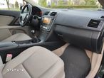 Toyota Avensis 2.0 Prestige NAVI - 19