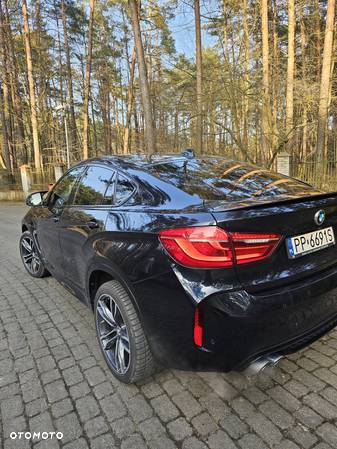 BMW X6M - 24