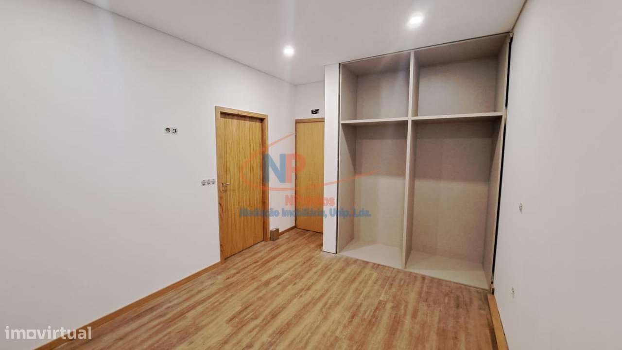 Apartamento T4 no CENTRO de Vizela - Grande imagem: 3/21