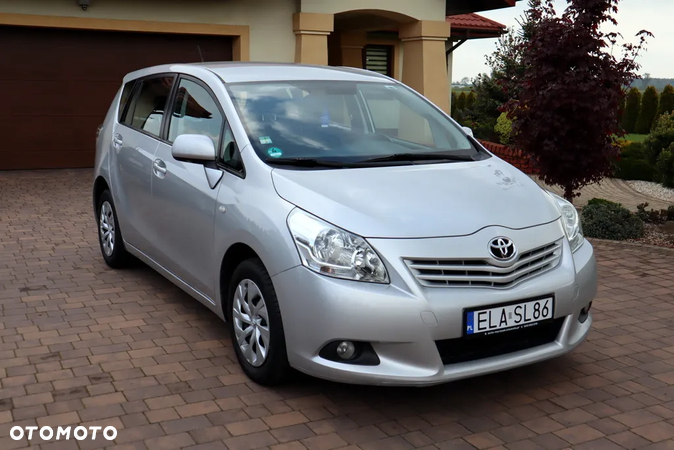 Toyota Verso 1.6 Active 7os - 4