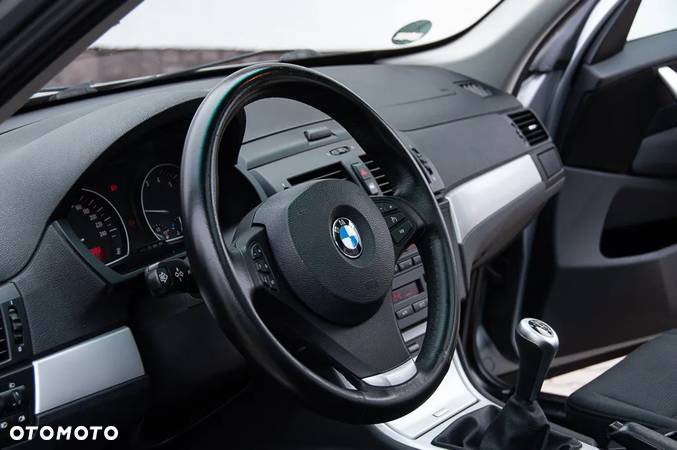 BMW X3 2.0i - 24
