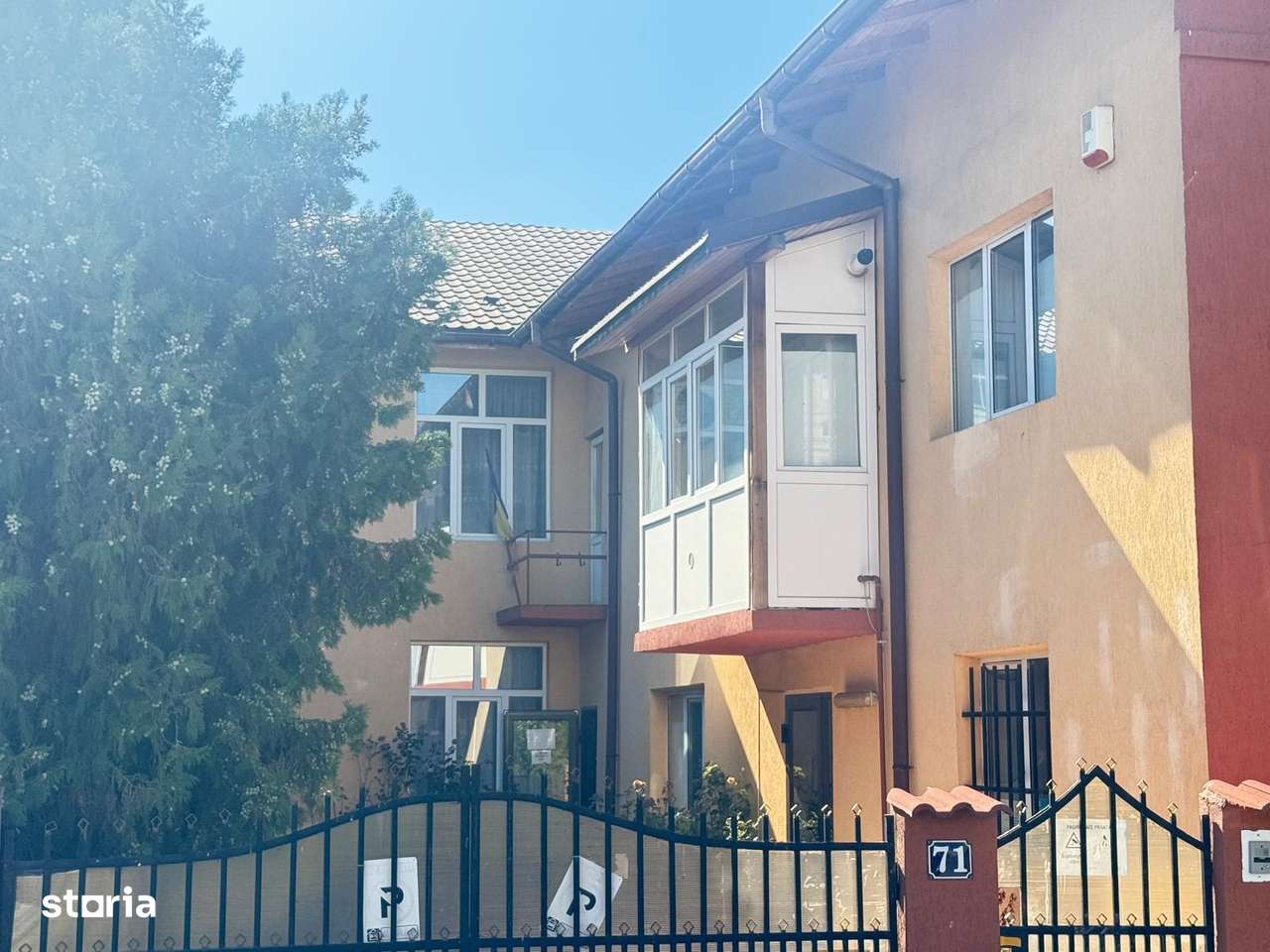 Cladire spatii birouri, P+1, 8 camere+dependinte, Targoviste, micro 5-1