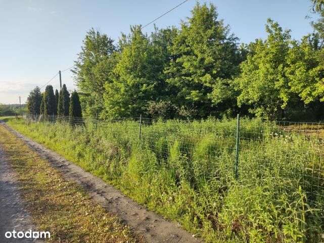 Atrakcyjna działka-0