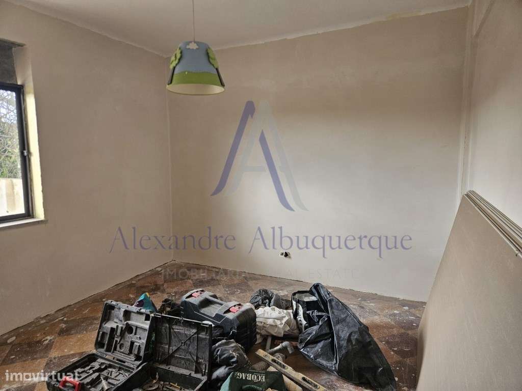 Apartamento T3 com Terraço de 80 m² e Parqueamento Privativo-13