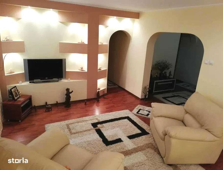 Apartament 3 camere, et 1, geam la baie, Alexandru - Zimbru, bloc 1989-1