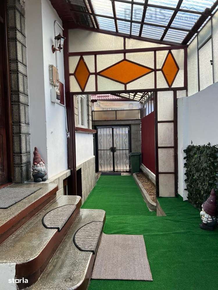 Casa 5 camere Schei Centru Brasov-0