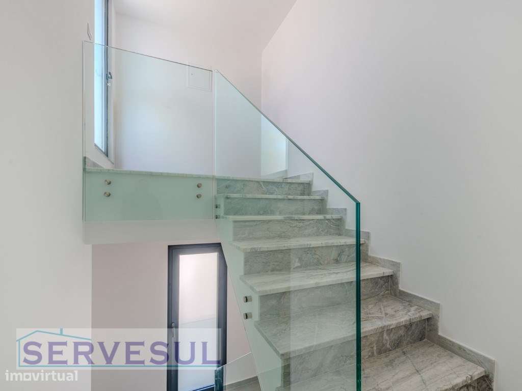 Moradia Moderna Geminada composta por 4 quartos e piscina privada, ...-42