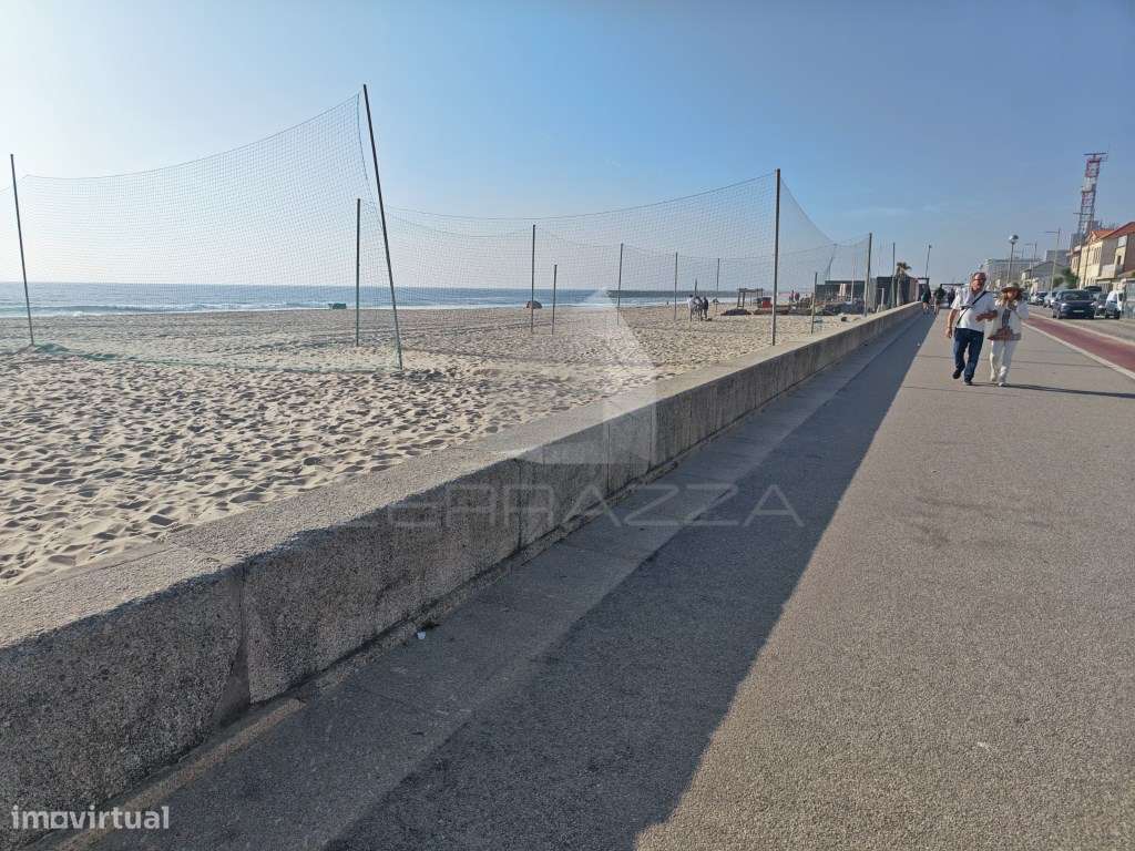 Moradia térrea T2 remodelada na Praia de Espinho-18