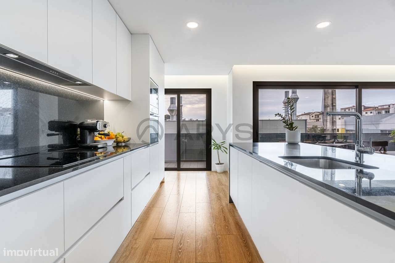 Apartamento T2 Semi-novo, em Tenões-9