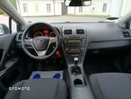 Toyota Avensis 1.6 Luna - 9