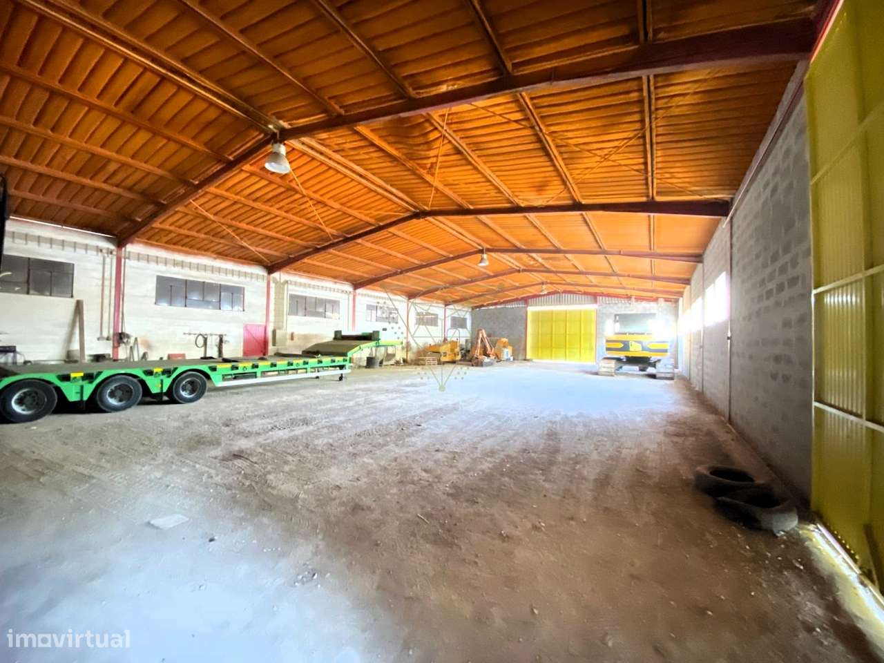 Armazém  Venda em Biscainho,Coruche-13