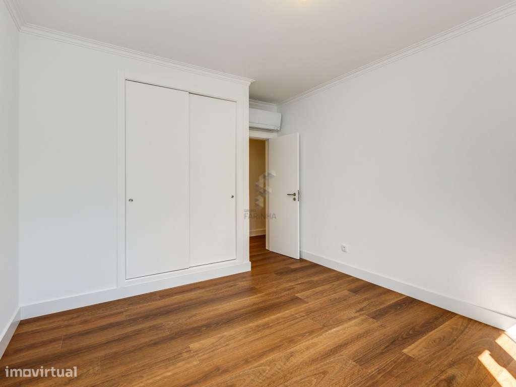 MAGNIFÍCO T4, no Condomínio fechado Páteo da Beloura, novo a estrea...-16