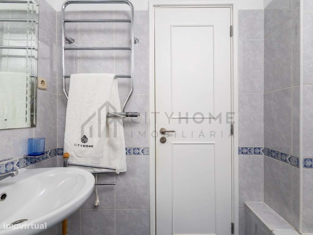 Apartamento T1 com Piscina e Varandas em Albufeira-17